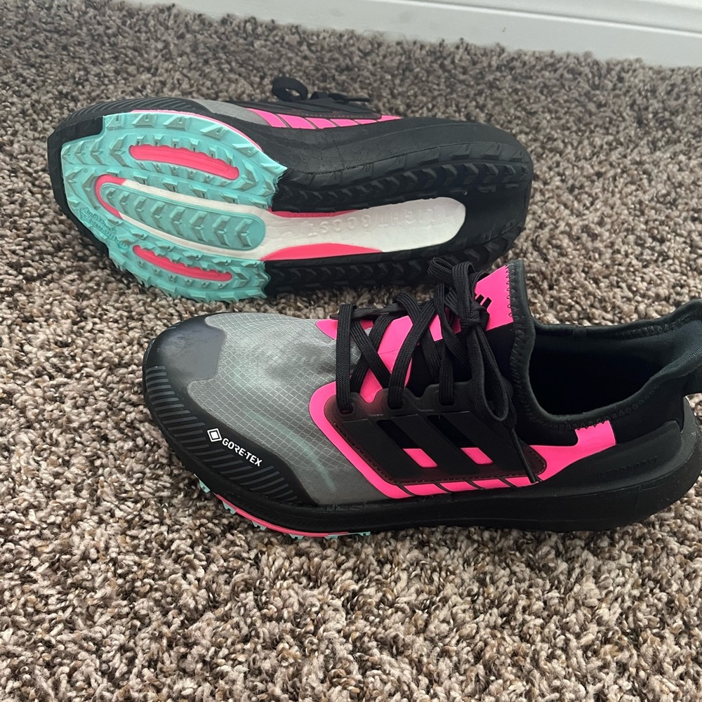 Adidas ultra boost Goretex 7.5 - Picture 1 of 3